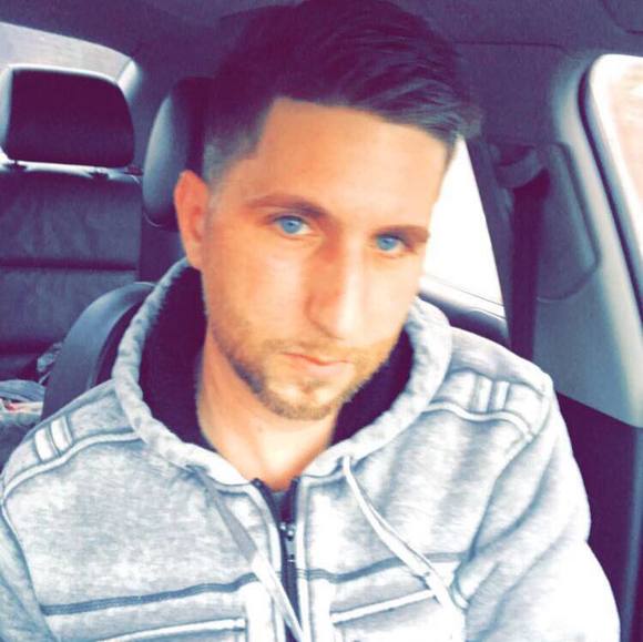 Bryan Candelora - Poshmark Profile Picture of Bryan Candelora (@candyman4201) on Poshmark