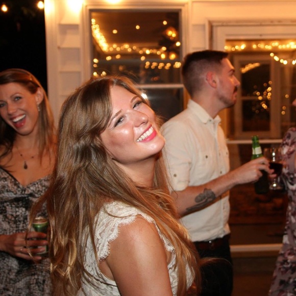 Profile Picture of Jackie Oberholtzer (@jackie_shops) on Poshmark