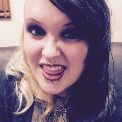Profile Picture of Devon Agee (@devon_agee) on Twitter