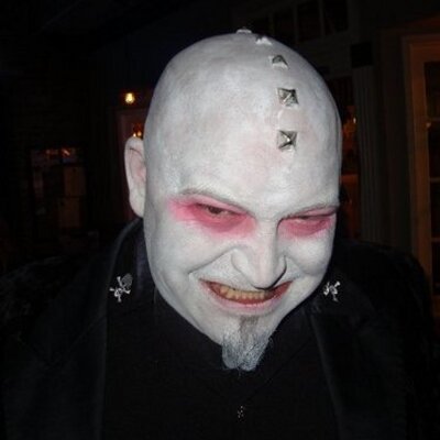Profile Picture of Travis K Ware (@HeadUndead) on Twitter