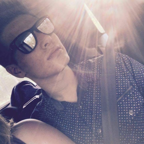 Profile Picture of John Garbacki (@johngarbacki) on Poshmark