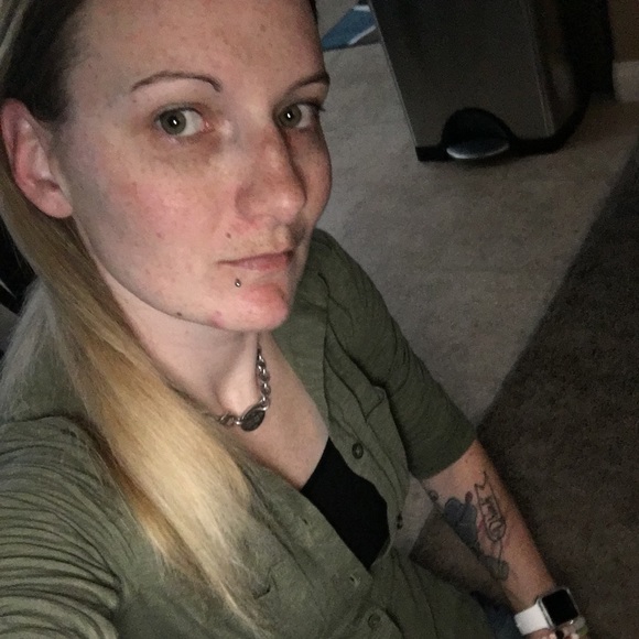 Stefanie Corbin - Poshmark Profile Picture of Stefanie Corbin (@stefanie0911) on Poshmark