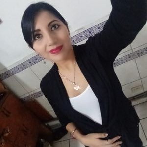 Profile Picture of Iris Valladares (@IrisValladare11) on Twitter