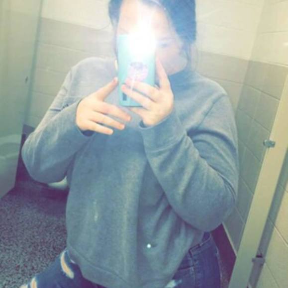 Profile Picture of Haley Briggs (@haley_briggs128) on Poshmark