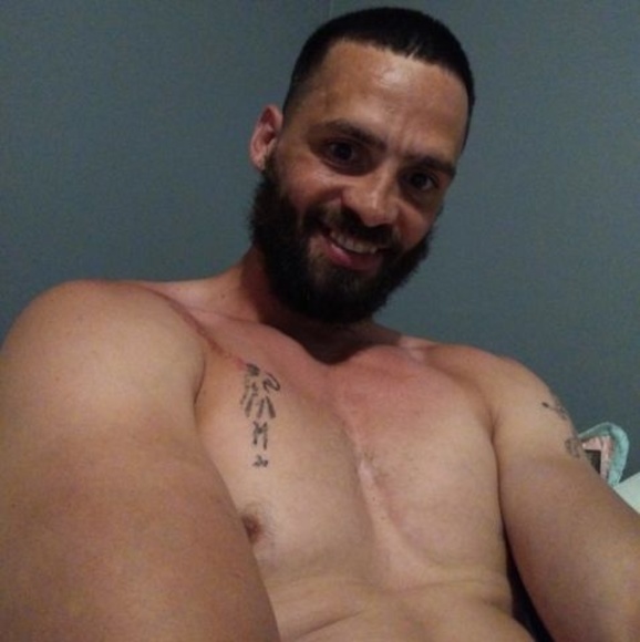 Profile Picture of Dexter Manning (@dextermanning) on Poshmark