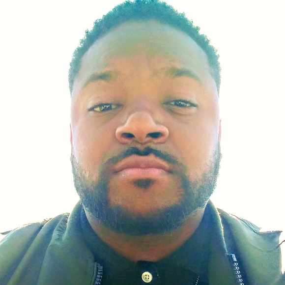 Joel Woods - Poshmark Profile Picture of Joel Woods (@byrd213) on Poshmark