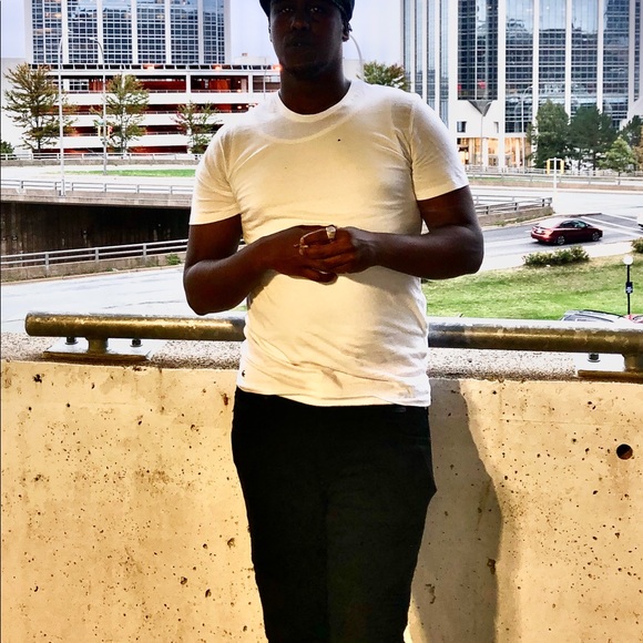 Profile Picture of Abdikarim Abdi (@abdimarimabdi) on Poshmark