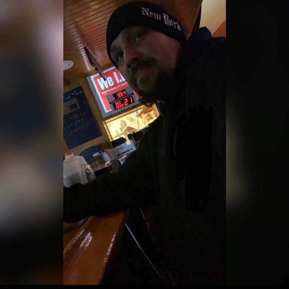 Profile Picture of Doug Grabowski (@douggemt) on Poshmark