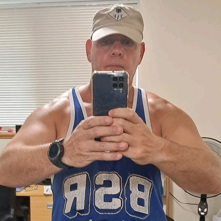 Profile Picture of tonypersina (@tonypersina) on Tiktok