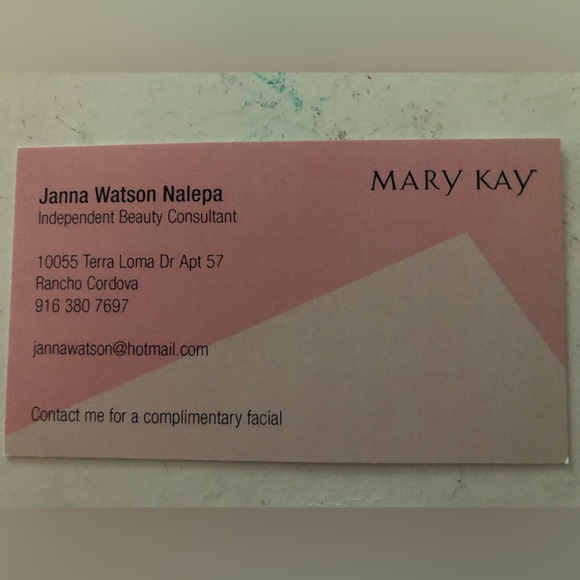 Profile Picture of Janna Watson (@jannawatson) on Poshmark