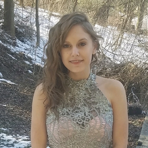 Profile Picture of Jordan Parsell (@jordan2528) on Poshmark