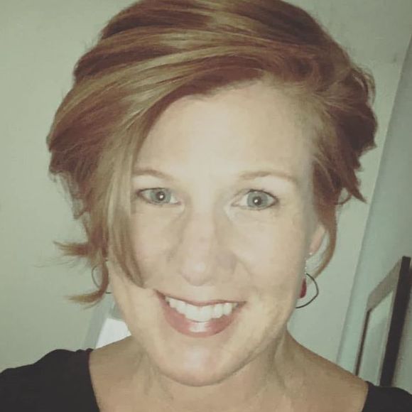 Profile Picture of Kim Thayer (@kjthayer) on Poshmark