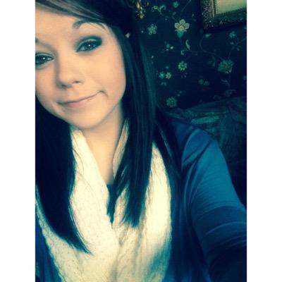 Profile Picture of Allison LaRue (@AllisonMarie22) on Twitter