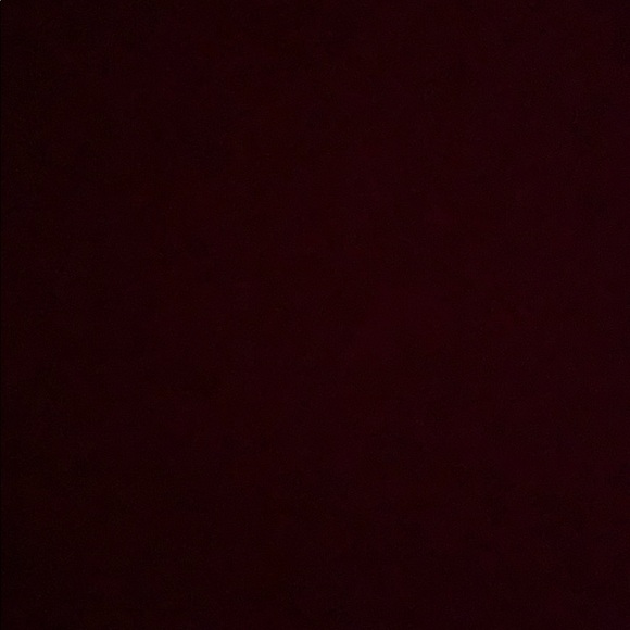 Profile Picture of Miranda Fairlie (@miranda_fairlie) on Poshmark