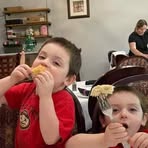 Crystal Leal - Facebook Profile Picture of Crystal Leal (@crystal.leal.860074) on Facebook