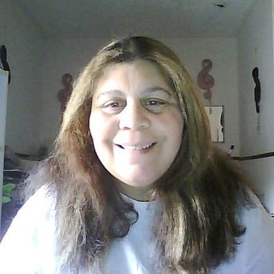 Profile Picture of Debra Hardy Robinson (@deb11ky2) on Twitter