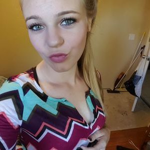 Profile Picture of Alysacooper (@alysacooper) on Twitter