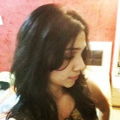 Profile Picture of Divya Shetty (@_divyashetty) on Twitter