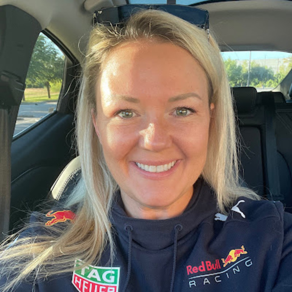 Kasey Summers fitness - Poshmark Profile Picture of Kasey Summers fitness (@kaseysummers428) on Poshmark