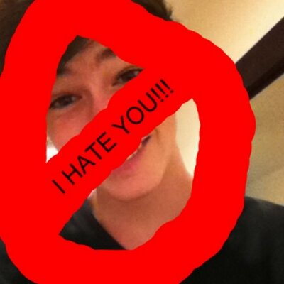 Profile Picture of I Hate Josh Lively!! (@HateJoshLively) on Twitter