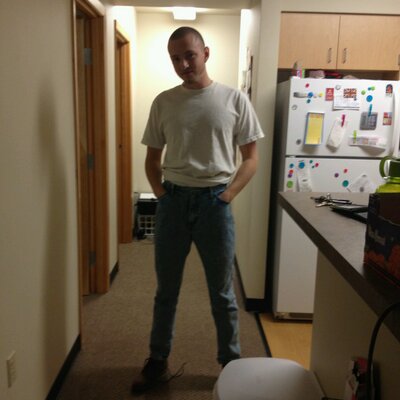 Profile Picture of Carl Swenson (@aaandcarl) on Twitter