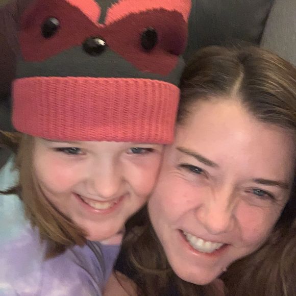 Profile Picture of Dannielle Tischler (@dannielle_t) on Poshmark