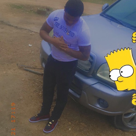 Profile Picture of Deshuntavious Thomas (@deshuntavioust) on Poshmark