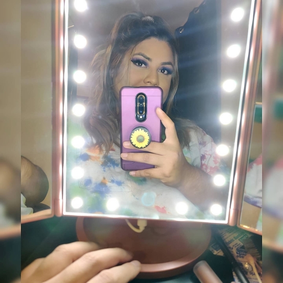 Profile Picture of Marisol Arredondo (@sincerelymarii) on Poshmark