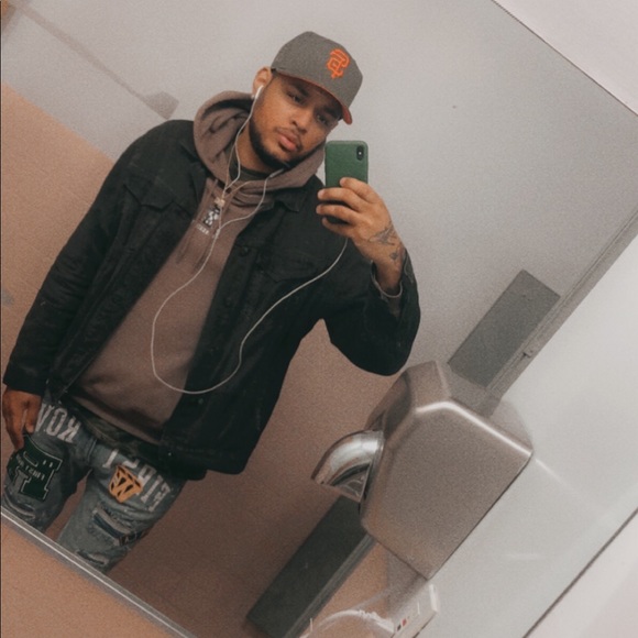 Profile Picture of Joel Peralta (@peraltajoe50) on Poshmark