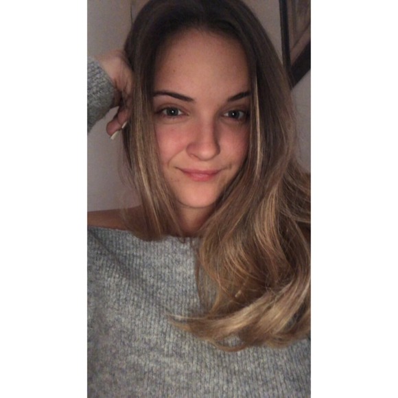 Profile Picture of Kelsey Beilstein (@kelseybeilstein) on Poshmark