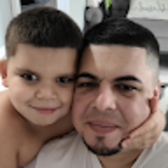 Profile Picture of Luis Negrón (@luisnegron070) on Poshmark