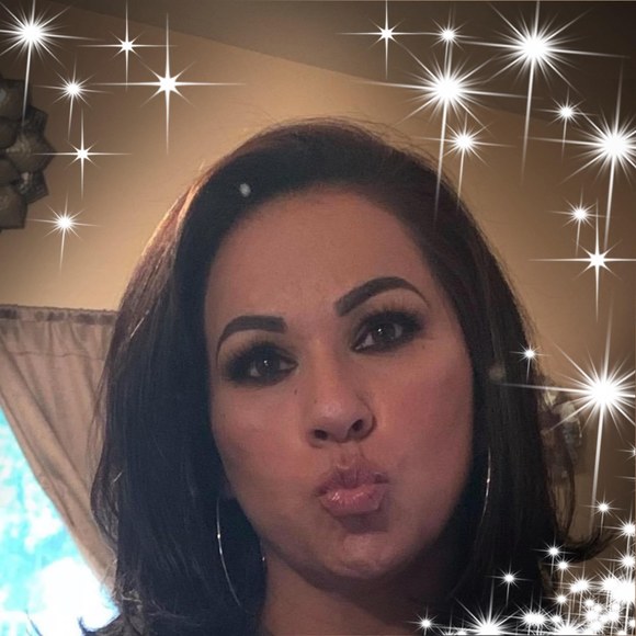 Profile Picture of Georgina De castillo (@ginacastperez) on Poshmark