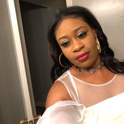 Profile Picture of Kay (@KayStultz) on Twitter