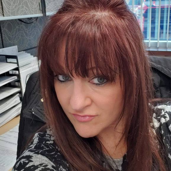 Profile Picture of Cindy Jung (@cindyjung) on Poshmark