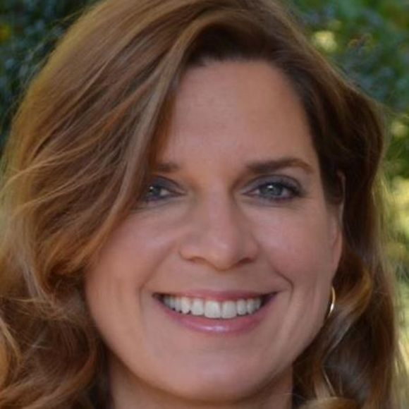 Profile Picture of Nancy Fox (@nafox1122) on Poshmark