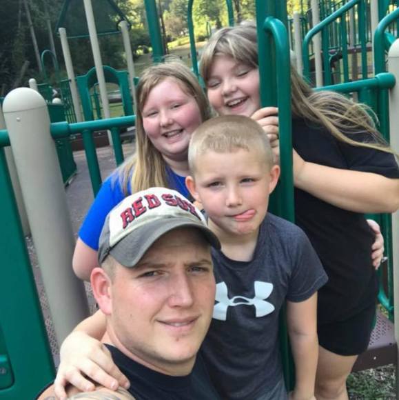 Profile Picture of James Hardin (@jameshardin683) on Poshmark