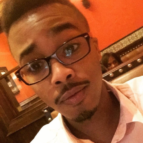 Profile Picture of Rashad Williams (@rwill114) on Poshmark