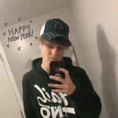 Profile Picture of Dylan Crocker (@dylancrock810) on Twitter