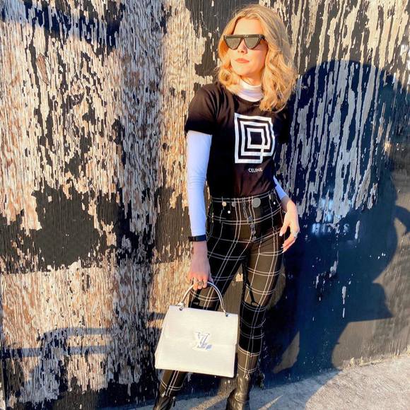 Profile Picture of Dayna Dijoseph (@ddayna2389) on Poshmark