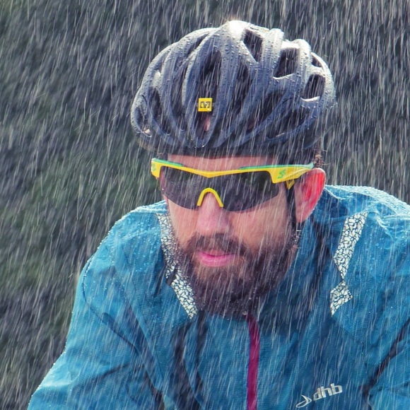 Profile Picture of Carlos Canizares (@cc0431) on Poshmark