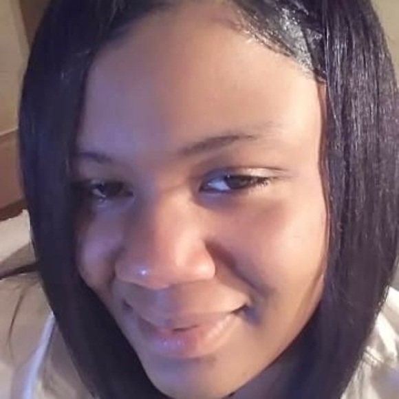 Profile Picture of Ukee Harmon (@msperfect2) on Poshmark