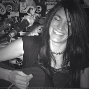 Profile Picture of Robin Lore (@robinlore) on Youtube