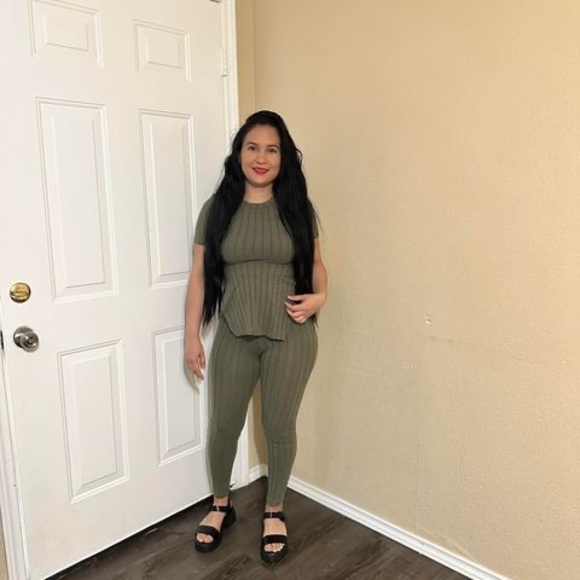 Profile Picture of Jimenez De rodriguez (@jimenezn407) on Poshmark