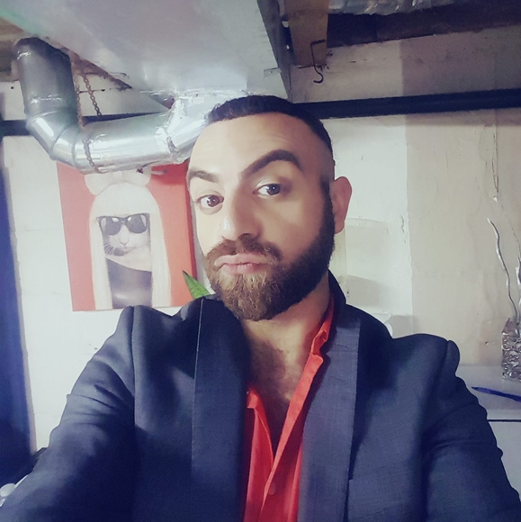 Profile Picture of Sarkis Mouawad (@sarkis_12) on Poshmark