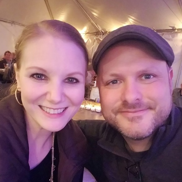 Profile Picture of Jason Champion (@viewofachampion) on Poshmark