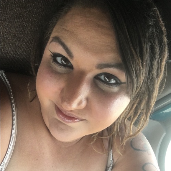 Profile Picture of Kristina Omidvar (@tink128) on Poshmark