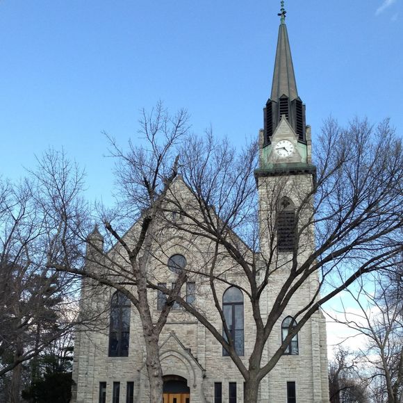 Profile Picture of Ziyuan Chen (@18608199654) on Poshmark