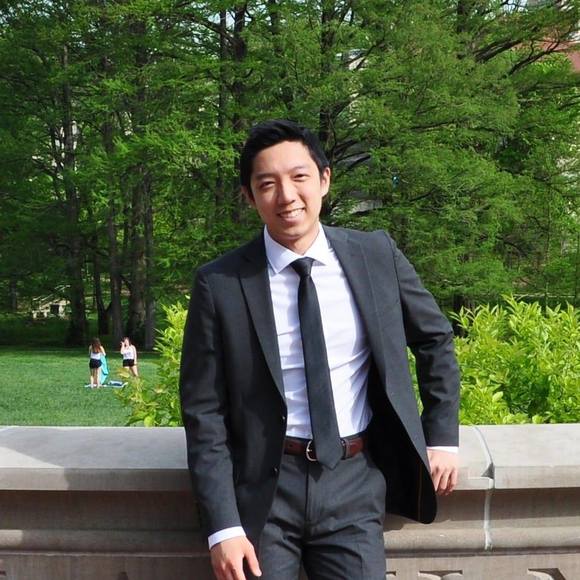 Profile Picture of Alex Yu (@alextyu97) on Poshmark