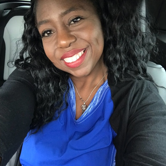 Profile Picture of Andrea Blackshear (@nurseawb) on Poshmark