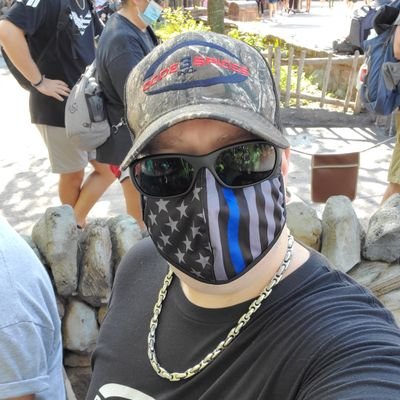 Profile Picture of Joshua Milson (@born_to_chef) on Twitter